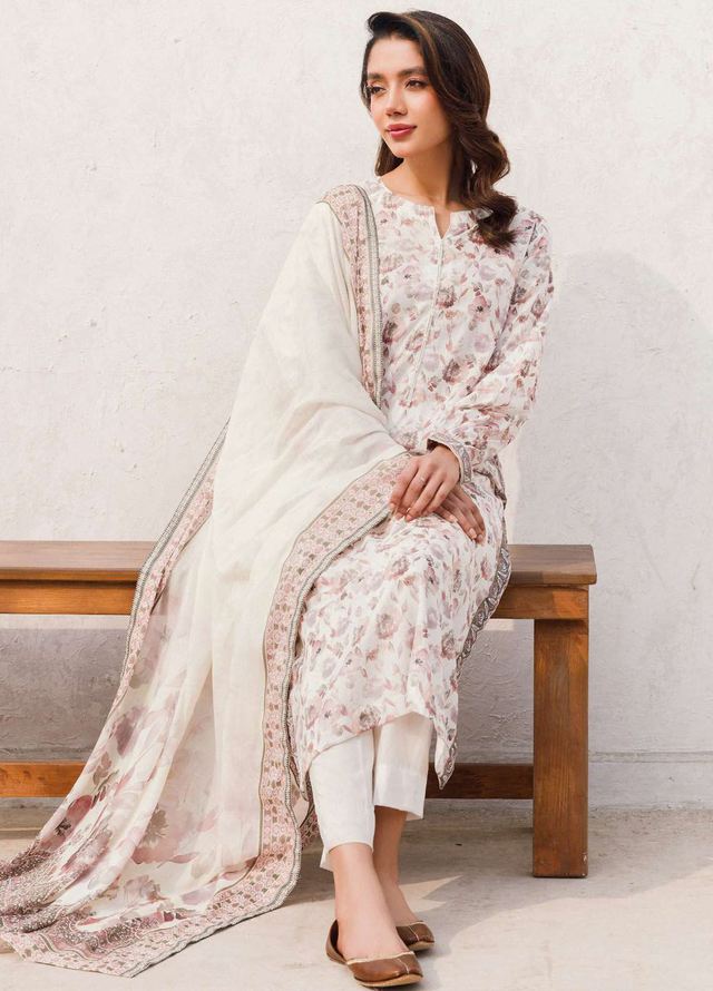 Motifz - Rung Printed Lawn Collection 2024 Vol-01